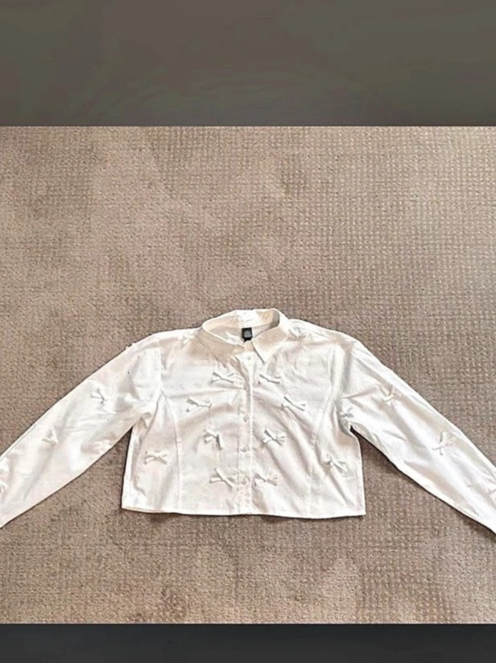 Wild Fable white button up shirt with small cross appliqués, size M